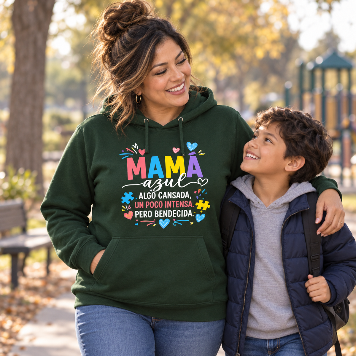 Hoodie Mamá Azul – Algo cansada, un poco intensa, pero bendecida